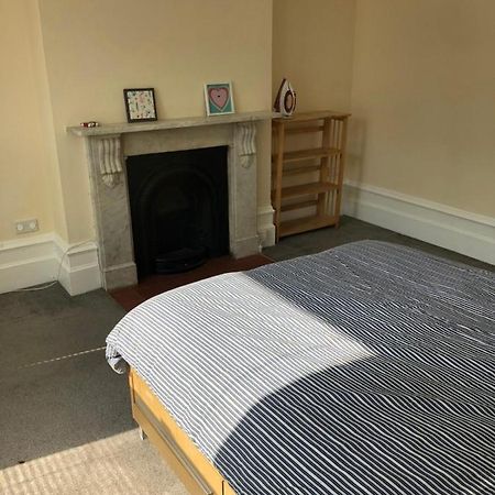 The Electric Vibe Apartment Лондон Екстериор снимка