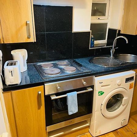 The Electric Vibe Apartment Лондон Екстериор снимка